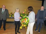 Für 50 Jahre aktives Singen wurde auch unsere Alt-Sängerin Ursula Roth geehrt.